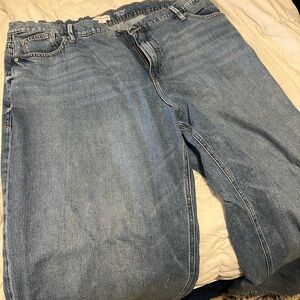 Good American Light Blue Relaxed Women’s Jeans